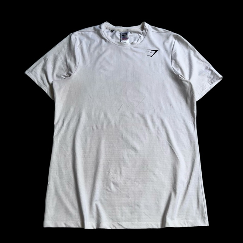 เสื้อออกกำลังกายมือสอง GYMSHARK