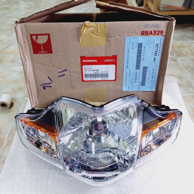 ชุดไฟหน้า(รุ่นมีไฟหรี่)[33110-KWW-661]แท้ศูนย์/wave110i 2009/wave110i 2011/wave110i 2013/wave110i 20