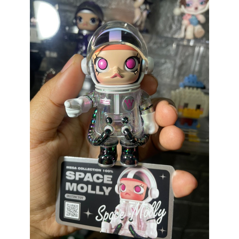 molly space v1 instinctoy