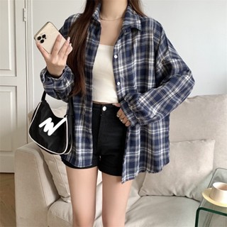 ใหม่ เสื้อเชิ้ต เสื้อคลุมแขนยาว คอปก ลายสก๊อต ทรงหลวม สไตล์เ…