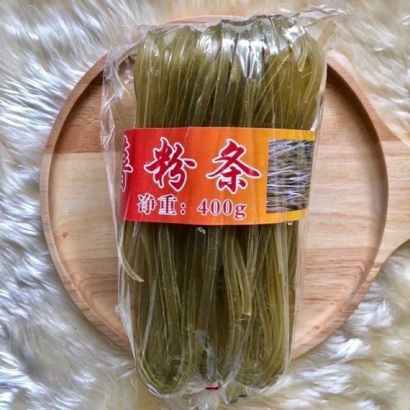 เส้นหมาล่า เส้นมันเทศ เส้นแบนใหญ่ 麻辣红薯粉条粗 ทานคู่กับชาบูหมาล่า หม้อไฟ ขนาด 400g
