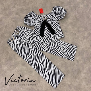 VICTORIA: เสื้อแขนตุ๊กตาลายม้าลาย+กางเกงขายาว(*รบกวนเช็คสต๊อกก่อนกดสั่งซื้อ)