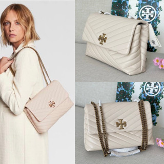 🎀(สด-ผ่อน) กระเป๋า 11 นิ้ว สีขาว Tory Burch 90446 Kira Chevron Convertible Shoulder Bag