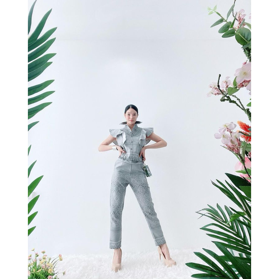 ชุดเซ็ตงานดีไซน์ เนื้อผ้าฝ้ายทอลาย อัดกาวทั้งชุด สวยครบจบในชุดเดียว ผ้าไม่ยืด สีไม่ตก รุ่นนี้ผ้าทอเนื้อนิ่มใส่สบาย