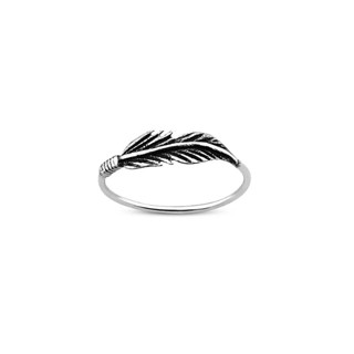 elegant silver feather ring/แหวนเงินขนนก เรียบหรู