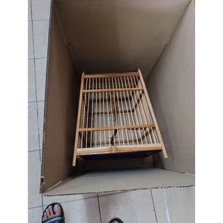กรงนกหัวจุก15ซี่ ไม้สัก กรงชำนกหัวจุก15ซี่ พร้อมถาดรอง หัวกรง เกียวกล้วย คอนกลาง 1 แตก หัก ขนส่งแจ้งคืนได้ทุกกรณี
