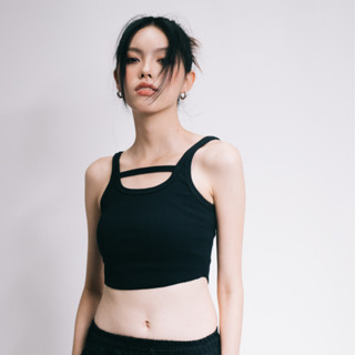 Molly Two-Way Crop Tops in Black เสื้อกล้ามครอป