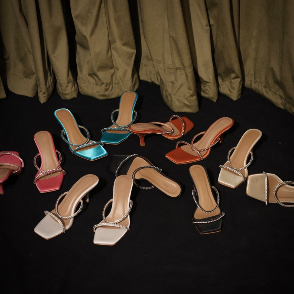 Ysstava - CLARA: Sparkly mid-heeled sandals รองเท้าแตะส้นสูงคาดด้วยสายเพชร