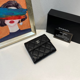 กระเป๋า CHANEL SHORT WALLET WALLET CAVEAR หนังเม็ดเงาสวยแข็งแรงทนทานต่อการใช้งานยิ่งใช้หนังยิ่งเงา 🧡