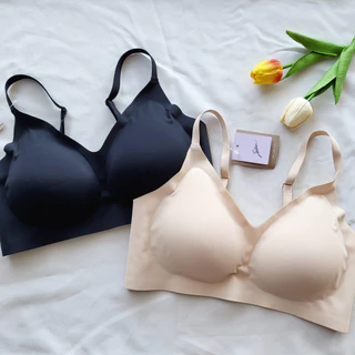 SABINA Seamless Fit รุ่น Soft Collection (SBXK122/ NBK24008/NBD24007) บราไร้โครง ไร้ขอบ ตะขอหลัง สายบ่าปรับได้