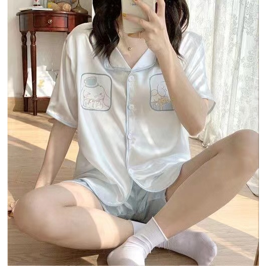 802 2 SBT ชุดนอนผ้าซาติน ลวดลายน่ารักสบายตา เนื้อผ้าไม่เสียดสีผิว สินค้าพร้อมส่งทุกสีและไซส์จ้า สาวๆที่ชอบร้อนห้ามพลาด