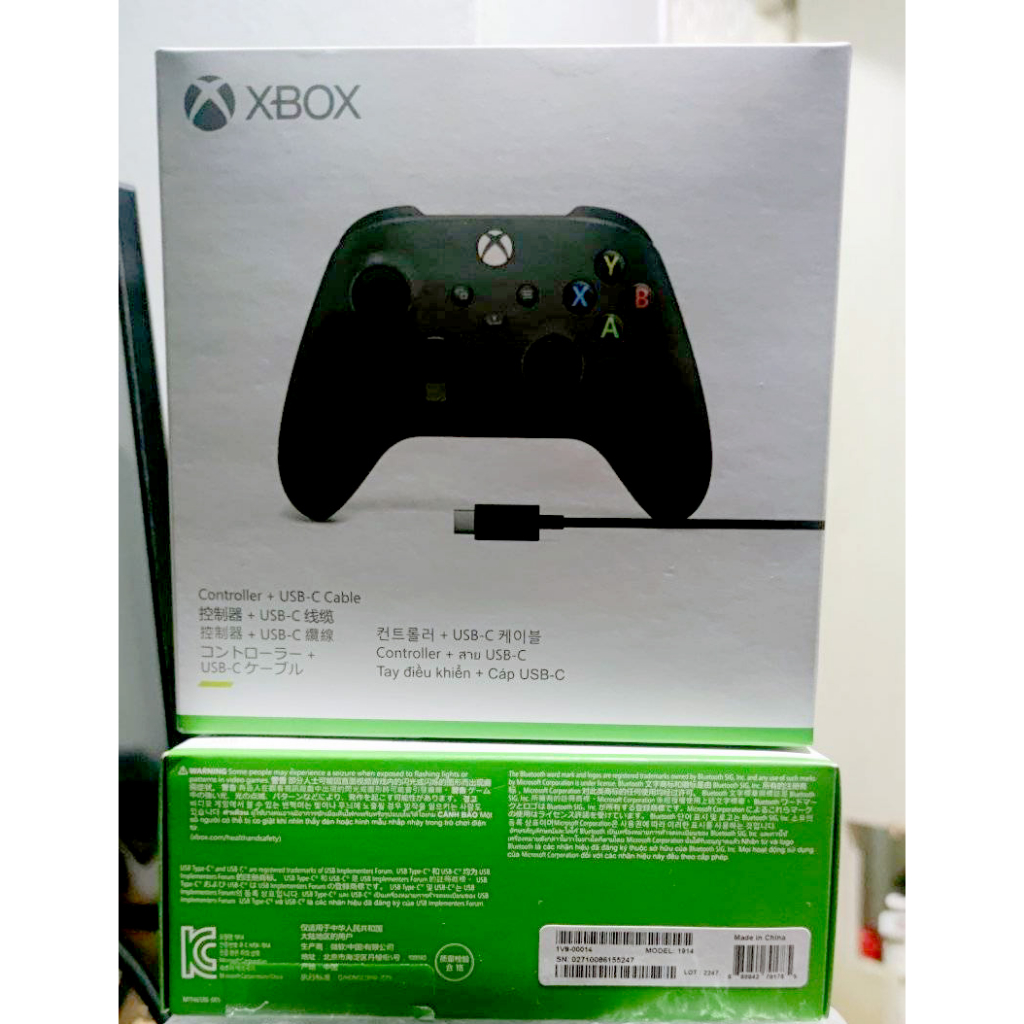 Xbox Series S / X controller มือสอง สภาพดี ต่อ Bluetooth และเล่นกับ PC ได้ (gen4)