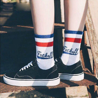 ถุงเท้ากีฬา พิมพ์ลายตัวอักษร ผ้าฝ้ายแบบนิ่ม ใส่สบายCotton men's long socks Fashion men and women socks