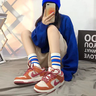 ถุงเท้ากีฬา ผ้าฝ้าย ลายทาง สไตล์เกาหลีใต้ สําหรับผู้ชาย และผู้หญิงcotton socks suitable for men and women striped socks