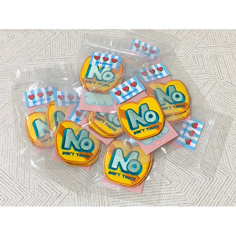 ป้ายติดสายจูงสุนัข "NO" patch for dog/pet leash จากเกาหลี