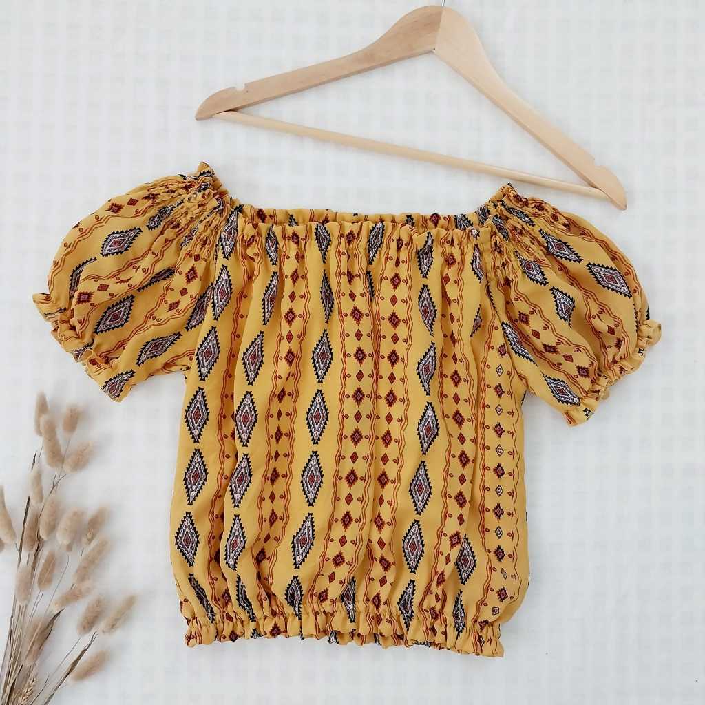 Chip clip เสื้อสีเหลืองลายๆสีเหลืองมัสตาร์ด