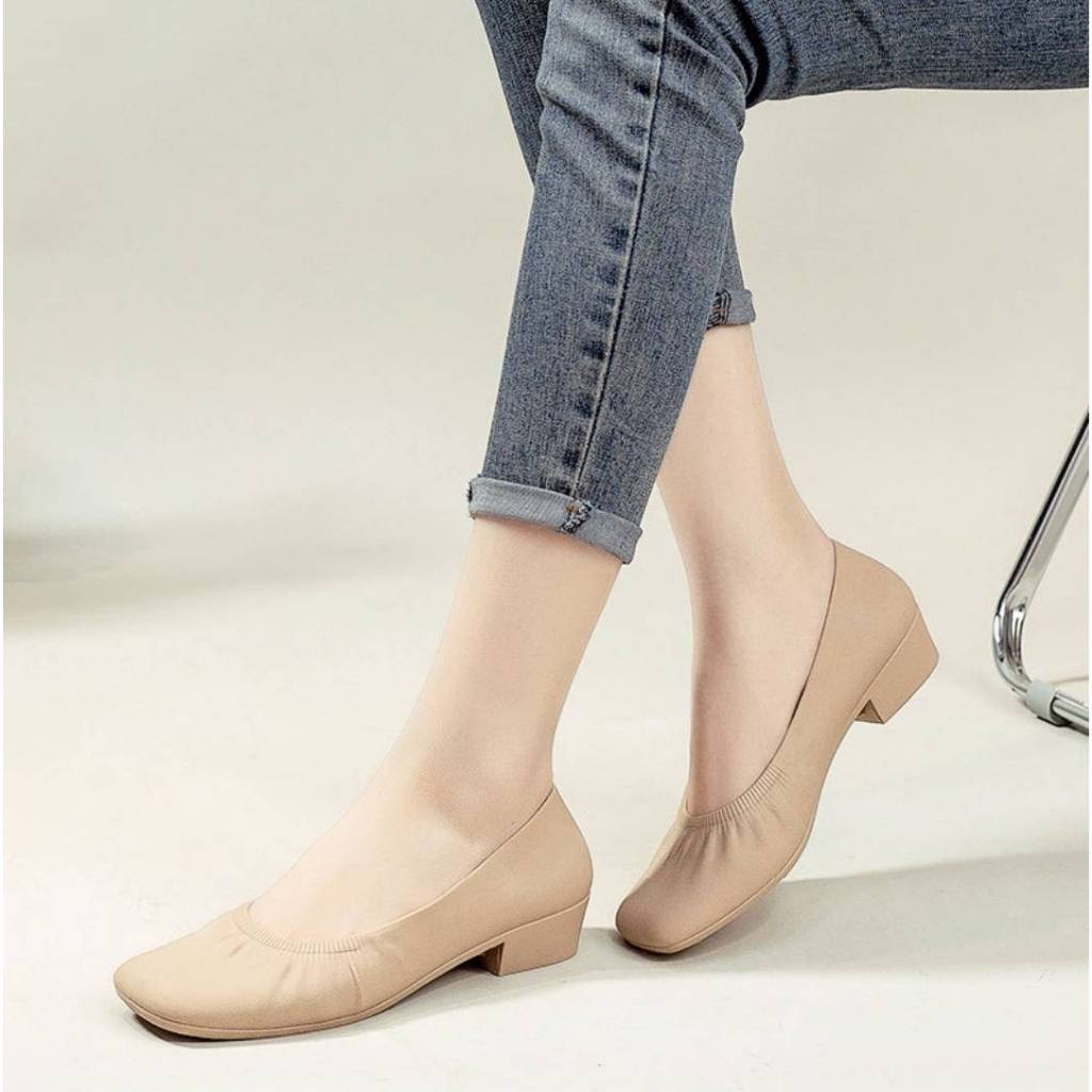 fashion9 : รองเท้าคัชชูแบบแฟชั่นไม่กัดเท้า รุ่นมีส้น