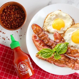 ซอสพริกศรีราชา ตราห่านบิน สูตรต้นตำรับ ขนาด 200 มล. Flying Goose Sriracha Hot Chilli Sauce 200 ml.