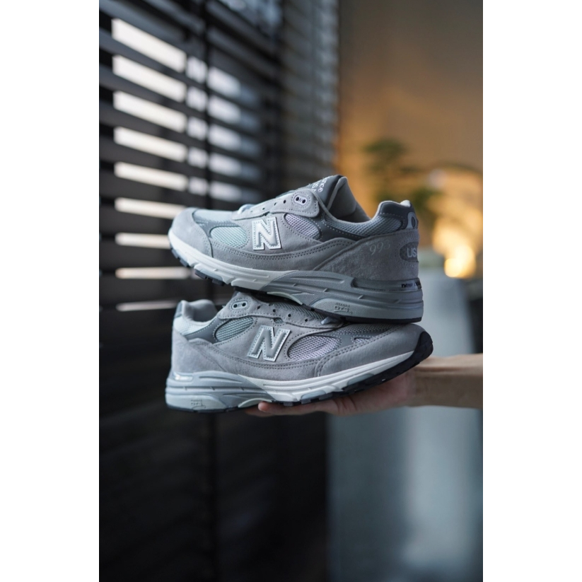 New Balance 993  สีเทา ของแท้ 100 % รองเท้าผ้าใบ