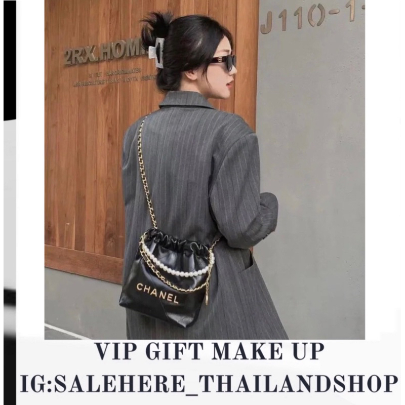 เเท้ต้องกล่องMake up Vipลูกค้า กระเป๋าของเเถมVIP Gift เเท้100%ราคาถูกสุดหรู ไปตปทได้