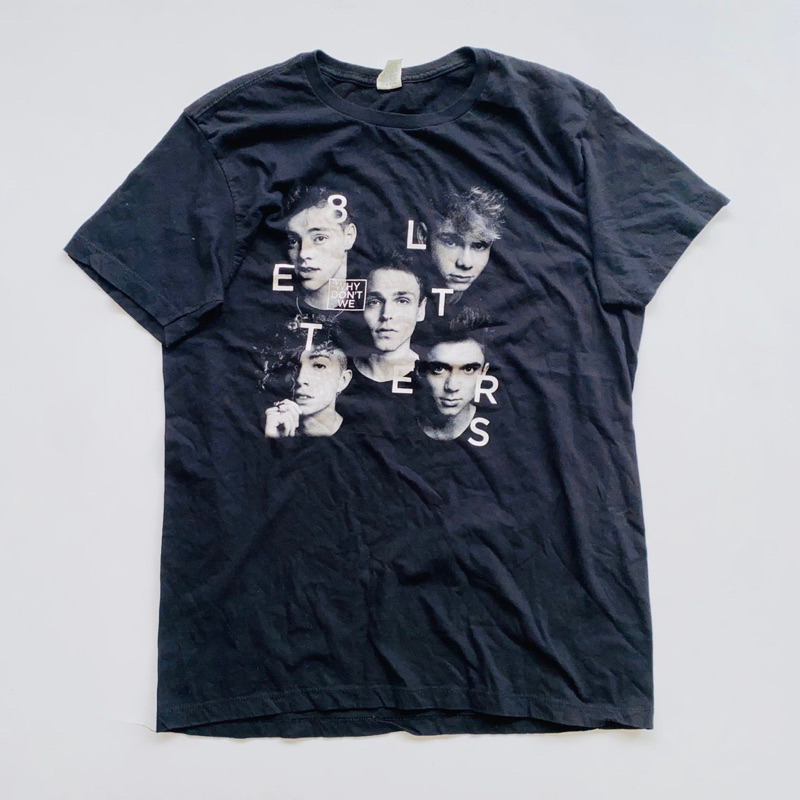 8 Letters เสื้อทัวร์เพลงดังใน TikTok ผ้าคอตตอน สภาพดีตำหนิไม่มี เบอร์แอล อก 21.5 ยาว 29 ราคา 190