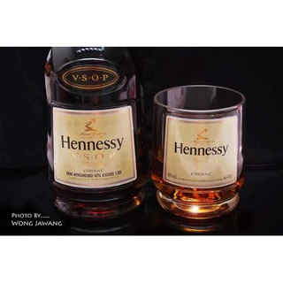 แก้วตัดจากขวด Hennessy VSOP สวยหรู