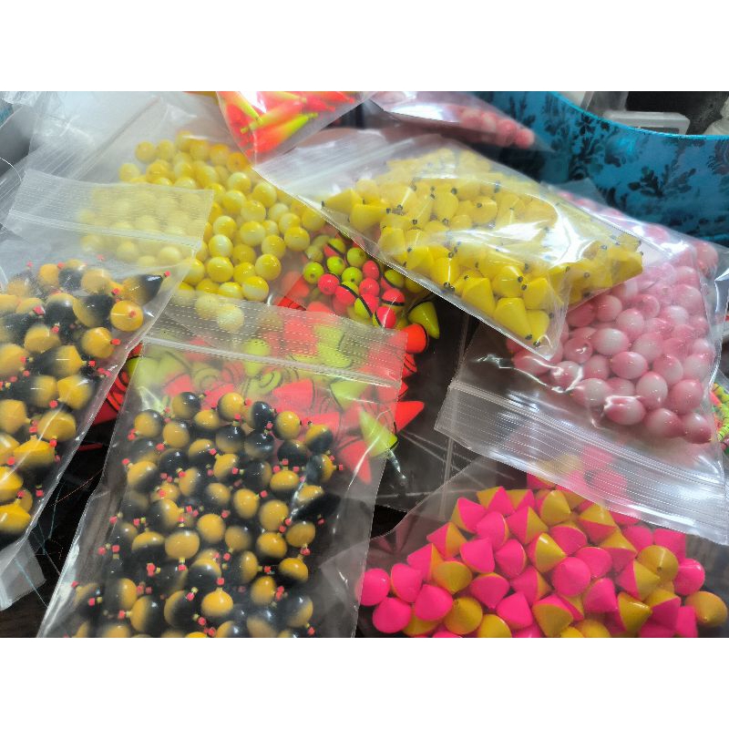 ทุ่นตกกุ้งบ่อมีหลายสีหลายขนาด(ราคาตัวละ)