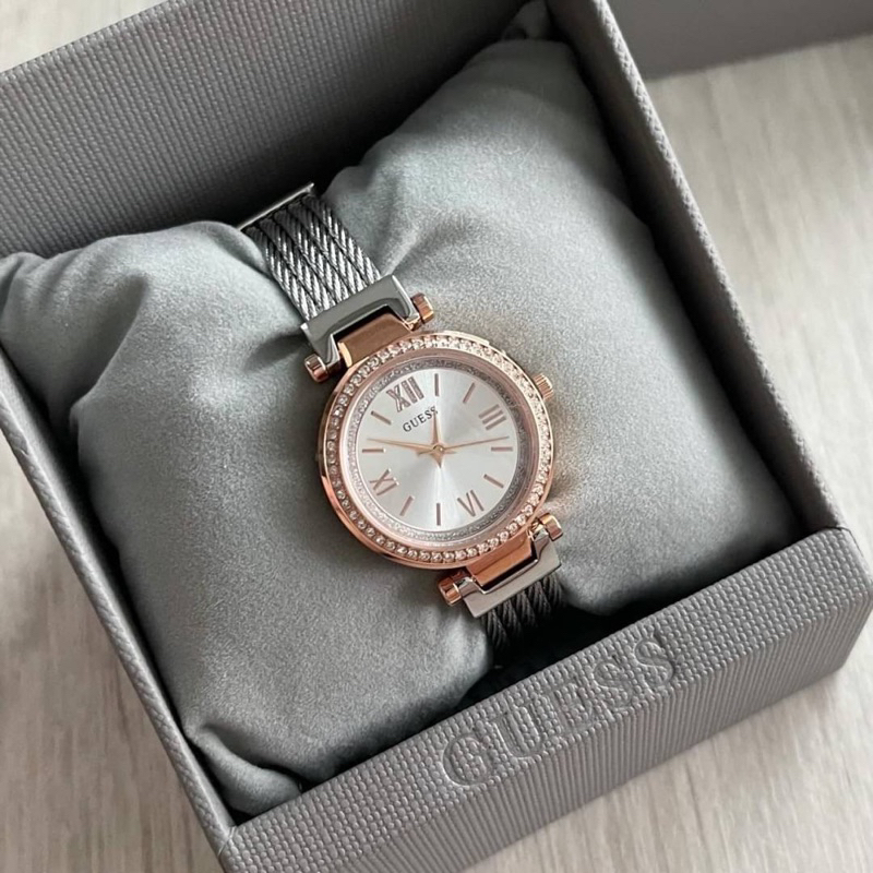 (ผ่อน0%) นาฬิกา Guess mini soho watch หน้าปัด 27mm ทูโทน เงิน โรสโกลด์