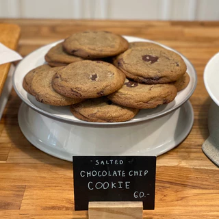 Soft-Baked Cookie - Salted Chocolate Chip คุกกี้นิ่ม