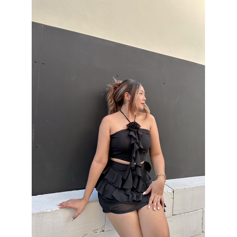 Oh Baby Set🔥🥵 สาวเวียดนามต้องยอมแพ้ค่ะเมื่อเจอรุ่นนี้ เซท 2 ชิ้น เสื้อเกาะอกผูกคอพร้อมดอกไม้ระบายๆ ม