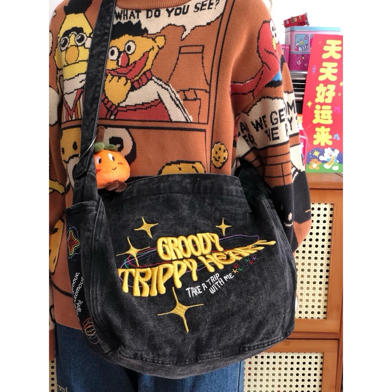 กระเป๋าสะพายข้าง groovy bag