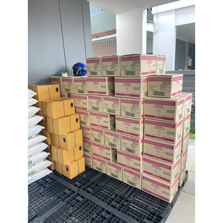 สลัดครีม QP สีชมพู 1000G.