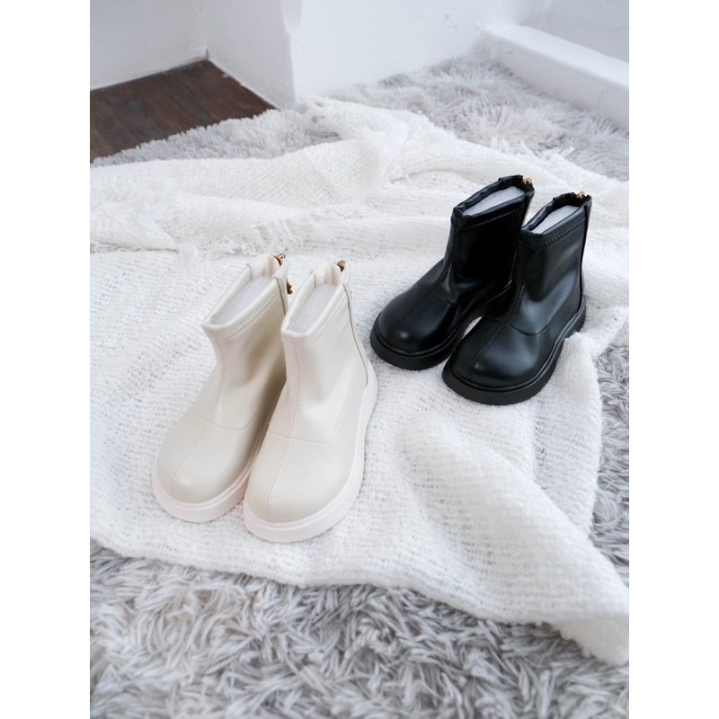 KB003 Kids Martin boots
