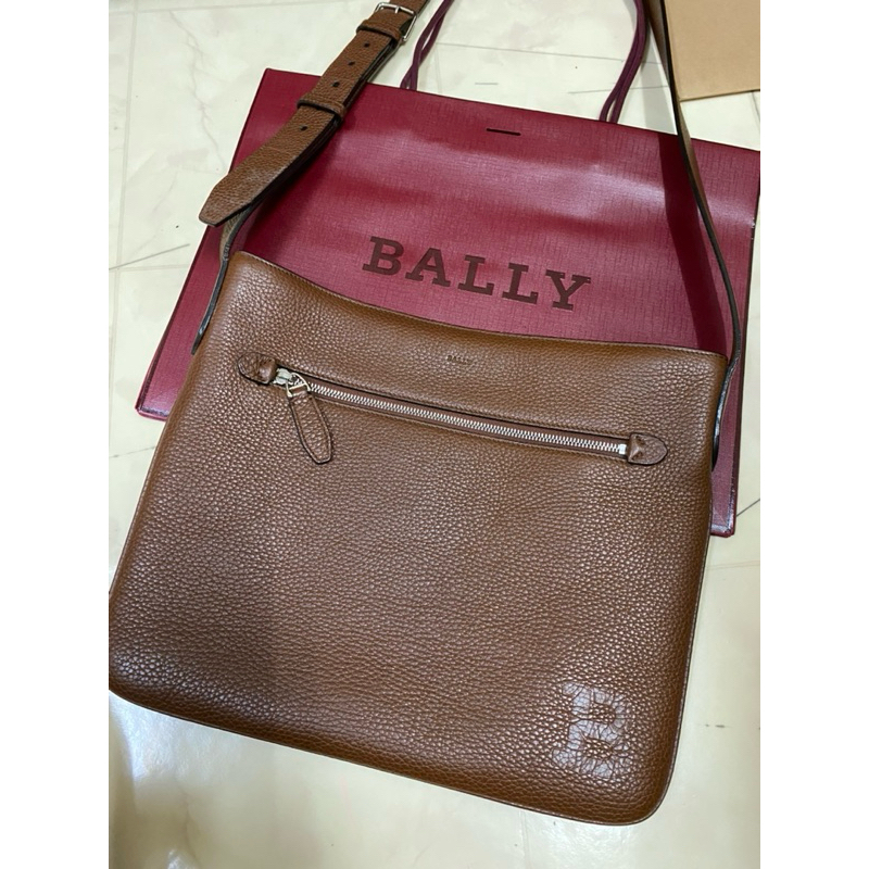 กระเป๋า bally เเท้100%