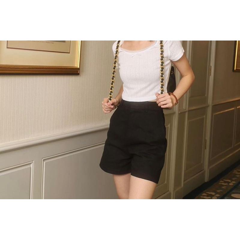 ส่งต่อกางเกงจากร้าน beaming.bkk สีดำ size s ✨