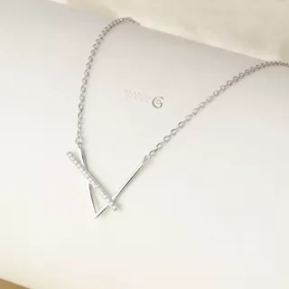 GLAMOR✨สร้อยคอเงินแท้ Geometric V สร้อยเงินแท้ สร้อยแฟชั่น สร้อยคอตัว V ของขวัญให้แฟน สร้อยคอเพชร