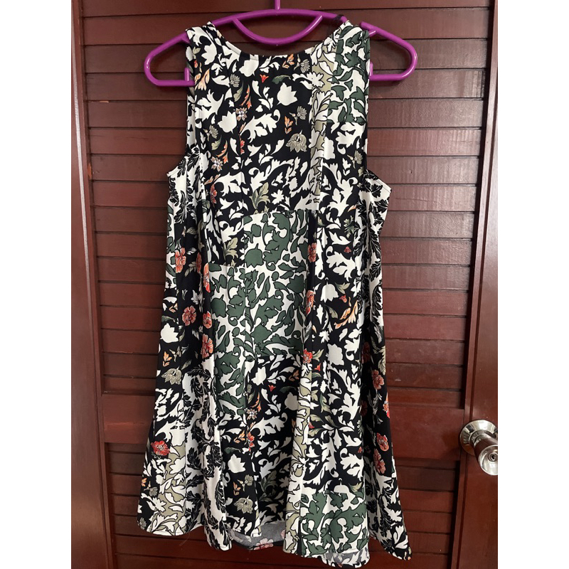 Zara size S dress used