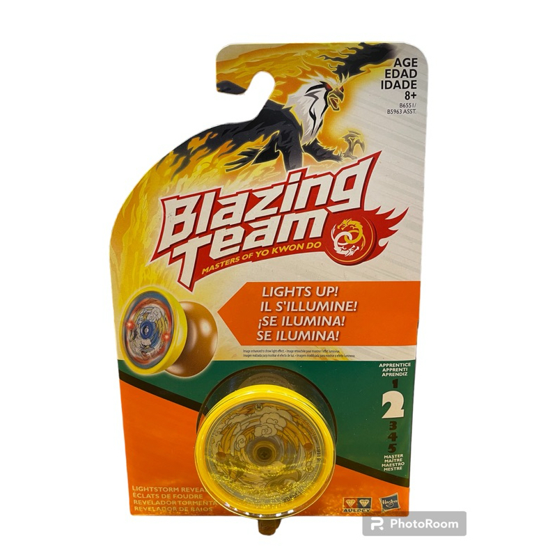 Blazing team ลูกดิ่ง โยโย่ ยี่ห้อhasbro auldey