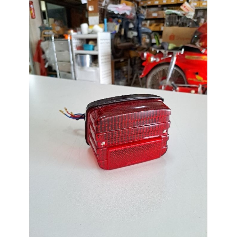 ไฟท้าย HONDA C700 C900