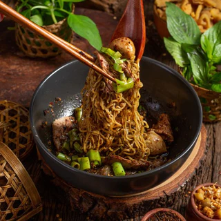 พริกก๋วยเตี๋ยวเรือ คั่วฟืน เผ็ดมาก 200g.(สีดำ) By ร้านทีเด็ดก๋วยเตี๋ยวเรือเจ้าดัง