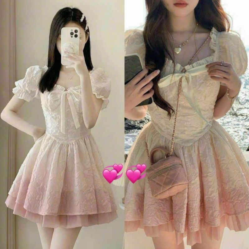 ชุดเดรสสั้นแขนตุ๊กตามีโบว์ตรงอกน่ารักๆ