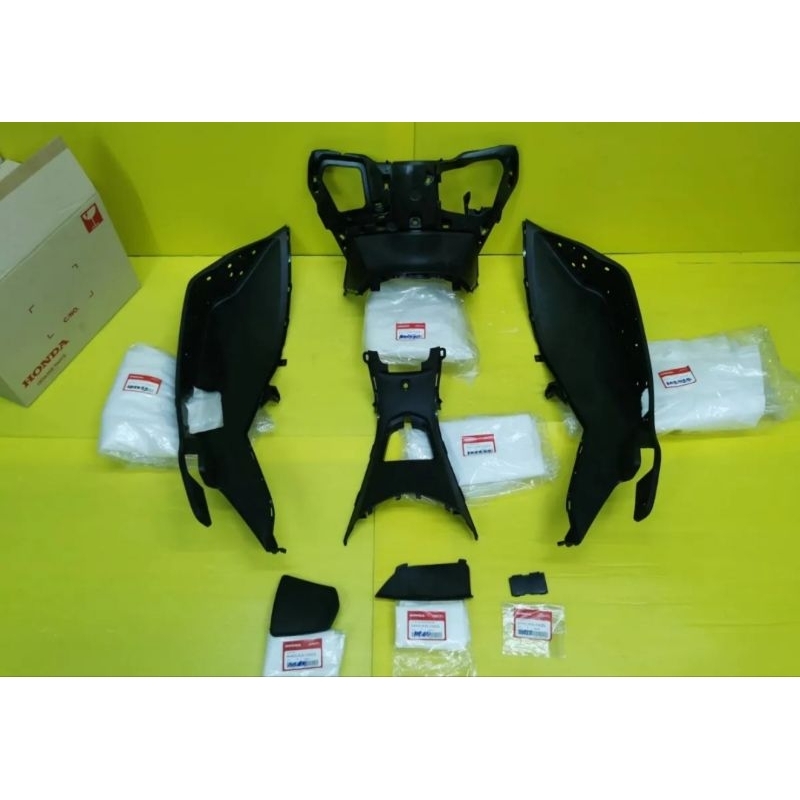 คอนโซนดำPcx150 ปี 2014-2017 แท้ได้ 1 ชุด