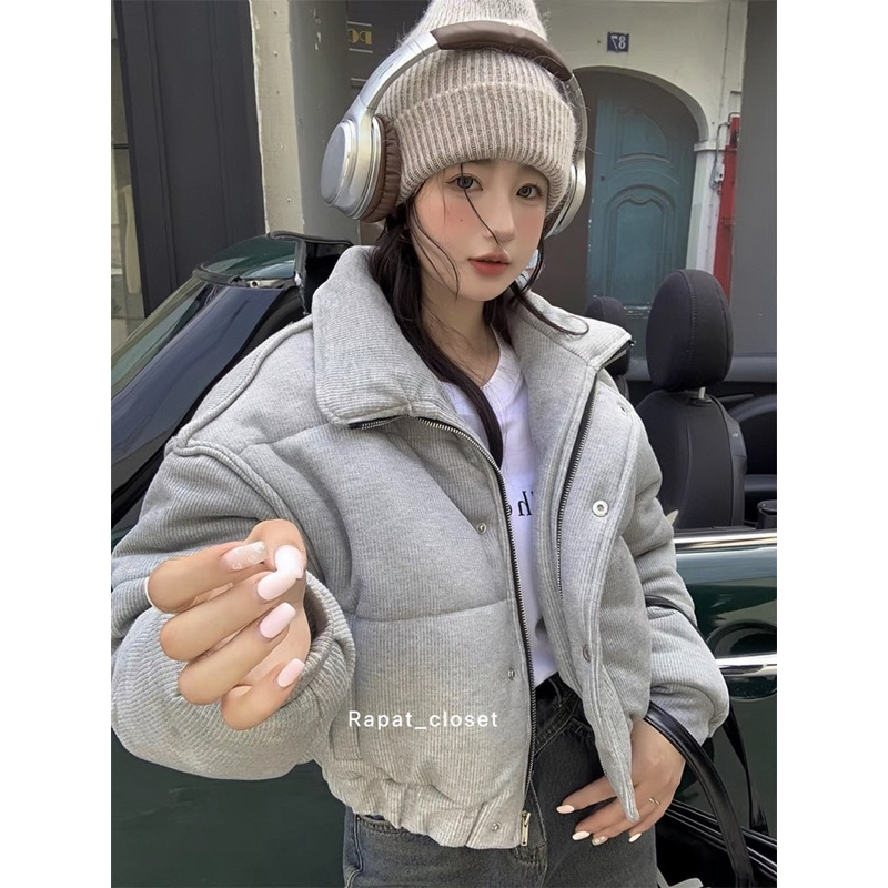 NEW Sweatcrop Jacket มีสินค้าพร้อมส่งค่ะ ใส่แล้วพองนิดๆน่ารักมากๆค่ะ ใครชอบทรงครอปแนะนำตัวนี้เลยค่ะ