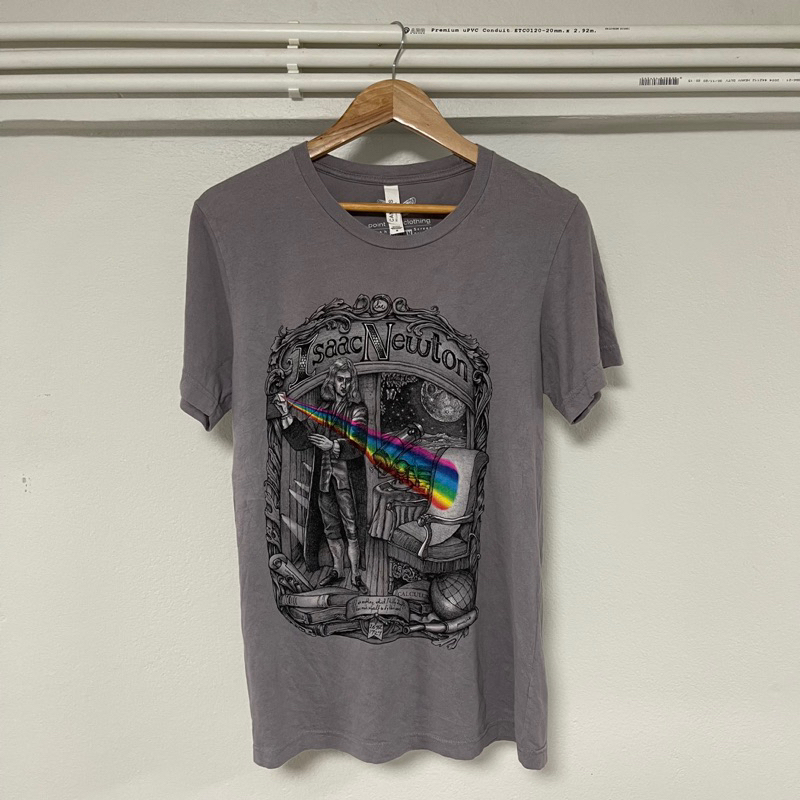 เสื้อมือสอง  Isaac Newton