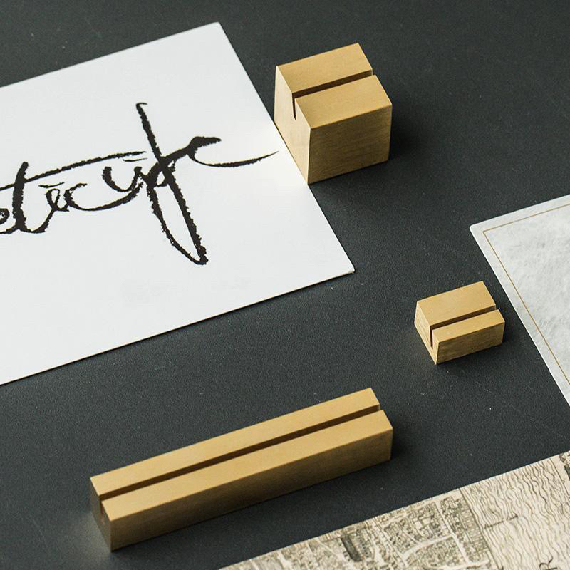 พร้อมส่ง⚜️(6 แบบ) ที่เสียบบัตรทองเหลือง ฐานใส่นามบัตร การ์ด ป้าย แท่นโชว์รูปภาพ โน๊ต ตั้งโต๊ะ ตกแต่ง - รูปที่ 4