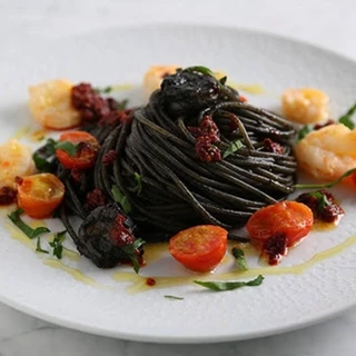 เส้นสปาเก็ตตี้หมึกดำ (เส้นยาวพิเศษ) SPAGHETTI SQUID INK ขนาด 100 กรัม เส้นดำ เส้นพาสต้า เส้นก๋วยเตี๋ยว อาหารอิตาเลี่ยน