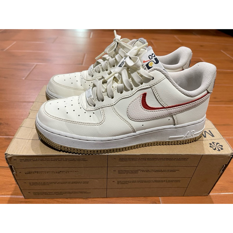 รองเท้า Nike รุ่น WMNS AIR FORCE 1"07 LX ของแท้้มือสองสภาพดีมาก