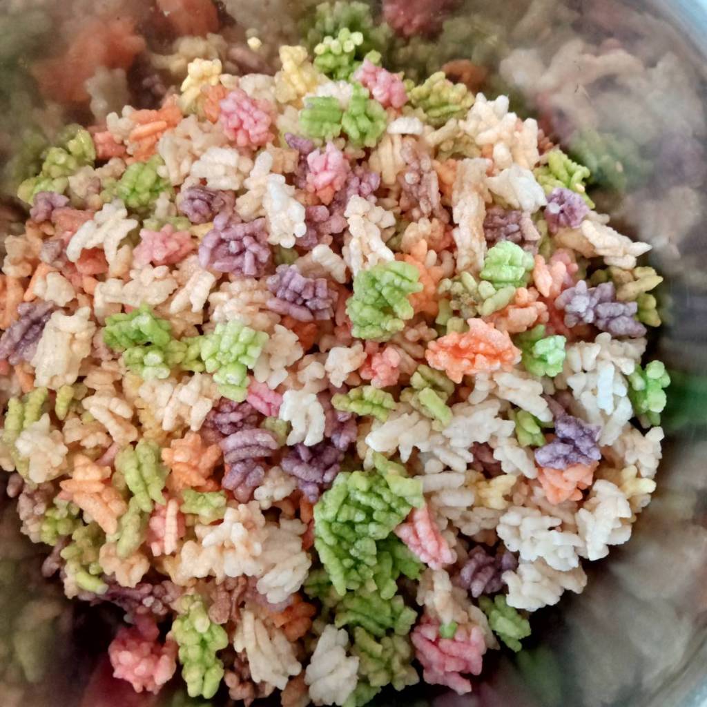 ข้าวแต๋นน้ำแตงโมดิบ‼️เม็ดแตกร่วง‼️ 95%‼️*(โปรดอ่านรายละเอียดก่อนสั่ง)รวมสี(1กิโล)