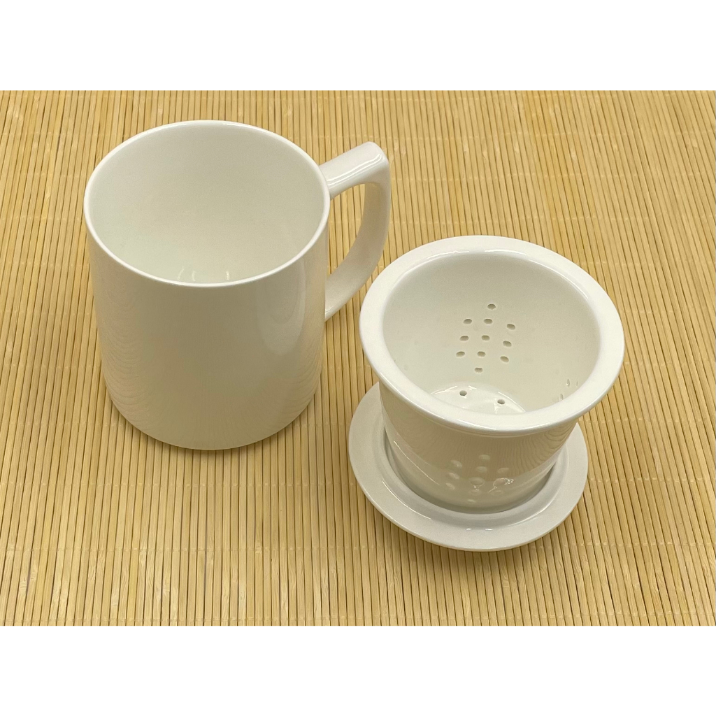 แก้วชงชาพร้อมที่กรอง 400 cc  便捷陶瓷喝茶杯子400ml  Ceramic Teapot with a filter 400ml