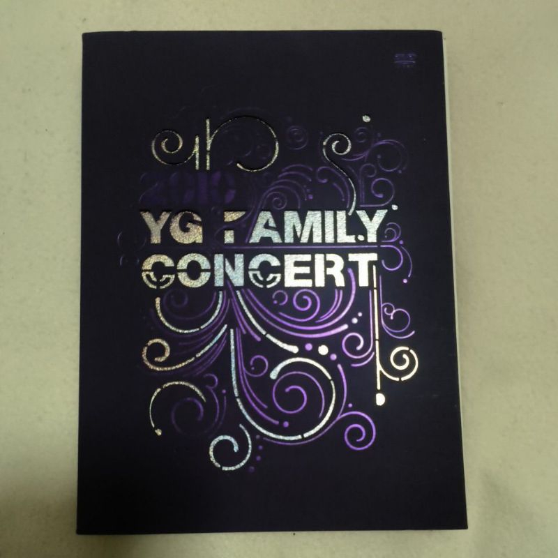2010 YG Family Concert (DVD+Photobook) (2-Disc) (Korea Version)